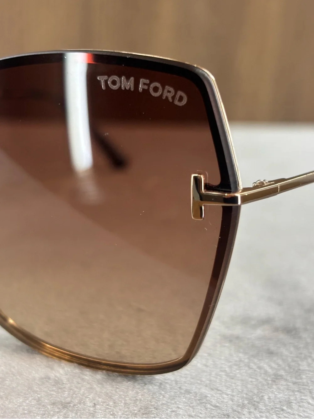 Tom Ford Nickie-02 TF1107 28F Sunglasses 62-16-140 New